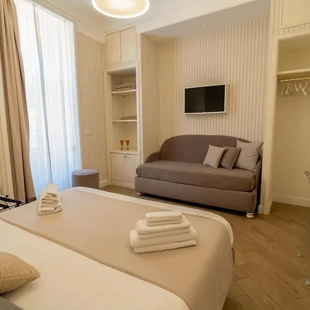 Florita Pensionat 4*